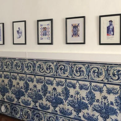 A partir do dia 16 de Junho até o dia 30 de Junho fica em cartaz a exposição QUEER MOOD - SER CUÍR em Lisboa, Portugal com a participação dos artistas caxienses, Carine Panigaz e Rafael Dambros. <!-- NICAID(15458424) -->