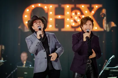 Especial Chitãozinho & Xororó - 50 anos de história <!-- NICAID(15111322) -->
