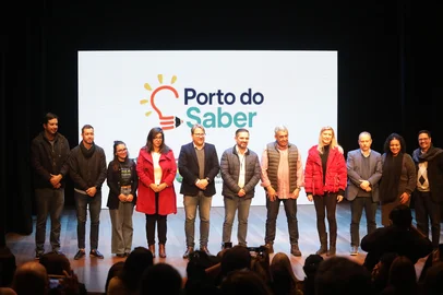 Prefeitura de Porto Alegre anuncia o Porto do Saber, que vai oferecer atividades de contraturno para 10 mil alunos<!-- NICAID(16077734) -->
