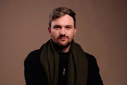 Folheando / Divulgação De realismo mágico à literatura fantástica, "A alquimia das horas", novo livro do escritor Gabriel Elias Josende, é uma coletânea de 19 contos publicada pela Folheando, editora paraense. Em histórias curtas e instigantes, o leitor vai se surpreender com narrativas mágicas e que acompanham personagens excêntricos.<!-- NICAID(16070463) -->