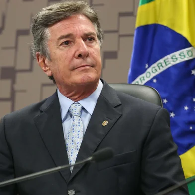 Raul Jungmann participa de audiÃªncia pÃºblica no SenadoBrasília - O ministro da Defesa, Raul Jungmann, participa de audiência pública na Comissão de Relações Exteriores e Defesa Nacional do Senado, ao lado o presidente da Comissão, senador Fernando Collor (Antônio Cruz/Agência Brasil)<!-- NICAID(16024408) -->
