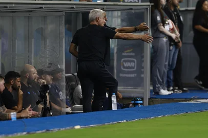 Jeff Botega / Agencia RBS Porto Alegre, RS, Brasil — Campeonato Gaúcho 2026.Grêmio e São Luiz se enfrentam na Arena do Grêmio, em Porto Alegre, em partida válida por mais uma rodada do Gauchão 2026Indexador: jeff botega<!-- NICAID(16206116) -->