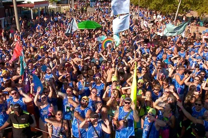 São Lourenço do Sul , 10 mil foliões , carnaval , Ziriguidum<!-- NICAID(16227018) -->