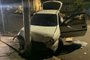 UMA PERSEGUIÇÃO TERMINOU EM ACIDENTE NA MADRUGADA DESTA QUARTA-FEIRA EM PORTO ALEGRE./ O CASO ACONTECEU NO BAIRRO RIO BRANCO, NA REGIÃO CENTRAL DA CIDADE./ <!-- NICAID(15468023) -->