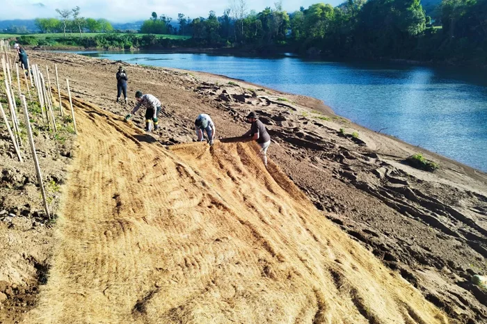 Cleberton Bianchini / Equipe executora dos projetos Cleberton Bianchini / Equipe executora dos projetos