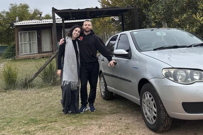 A bordo de Palio 2008, casal de Canoas faz viagem de 10 dias para dois países<!-- NICAID(16184365) -->