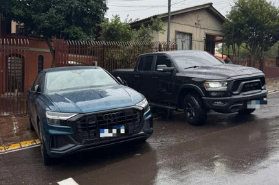 Carros de luxo são apreendidos em operação da Polícia Civil de Passo Fundo<!-- NICAID(16062484) -->
