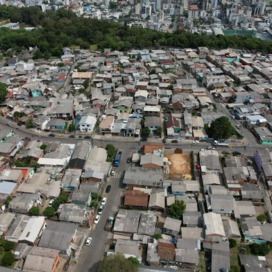 CAXIAS DO SUL, RS, BRASIL, 10/11/2023. Supremo Tribunal Federal (STF) deve aceitar recurso e julgar o caso Magnabosco, que envolve a área do Primeiro de Maio, em Caxias do Sul. Na foto, vistas aéreas do bairro 1º de Maio. (Porthus Junior/Agência RBS)<!-- NICAID(15594092) -->