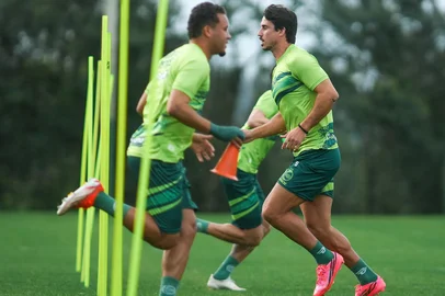Treino do Juventude para sequência da Série B 2026. Na foto, o meia Gabriel Pires.<!-- NICAID(16340458) -->
