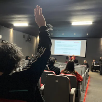 Classe artística de Caxias do Sul pode opinar em plano de aplicação de recursos da Política Nacional Aldir BlancO chamado processo de Escuta Ativa tem o objetivo de mapear demandas, prioridades e necessidades do setor cultural do município.<!-- NICAID(16054164) -->