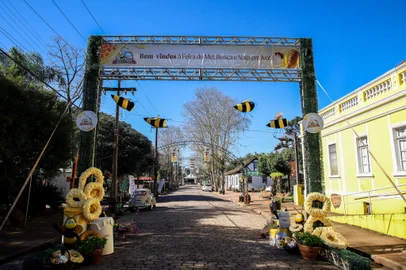 IVOTI, RS, BRASIL - 03.07.2024: Feira do Mel, Rosca e Nata na cidade de Ivoti é opção para turismo no RS. Fotos: Duda Fortes / Agencia RBS<!-- NICAID(15804822) -->