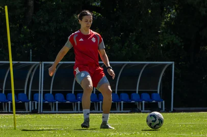 Julia Bianchi, meia do Inter<!-- NICAID(16221504) -->