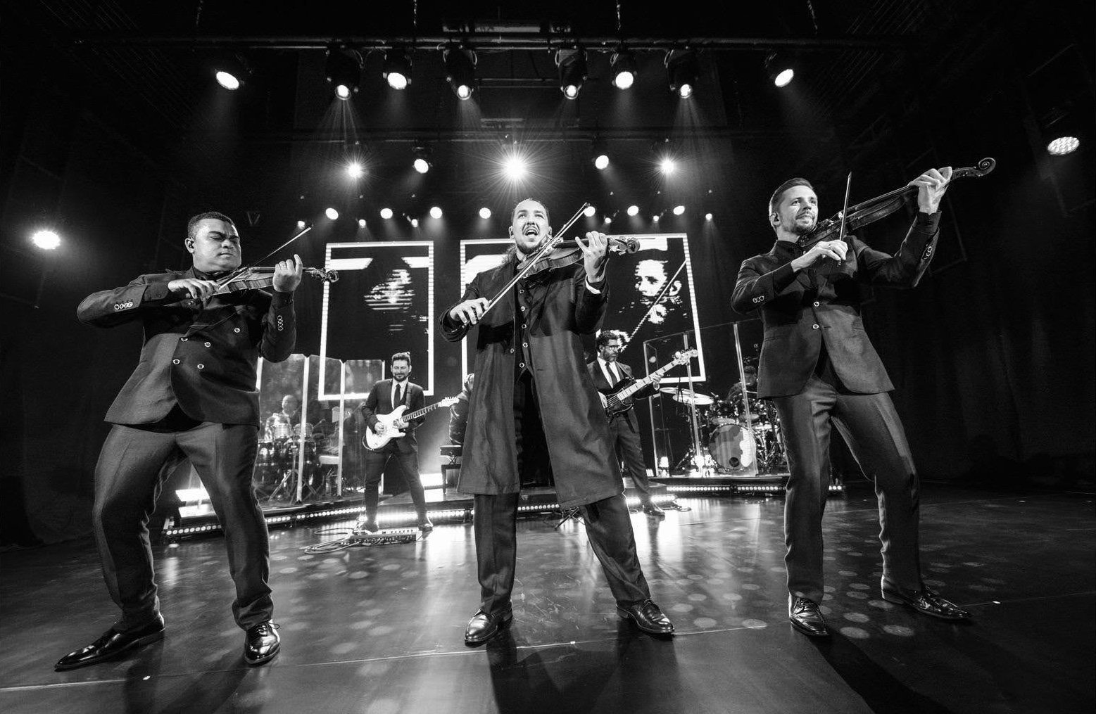 Um dos maiores espetáculos de violino do mundo chega à capital gaúcha