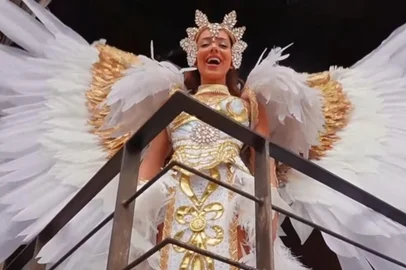 Eduarda Dallagnol traje típico Miss Universe Brasil 2024<!-- NICAID(15870914) -->