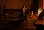 Calor, movimento e foco: o que é hot yoga e por que a prática tem ganhado espaço em estúdios