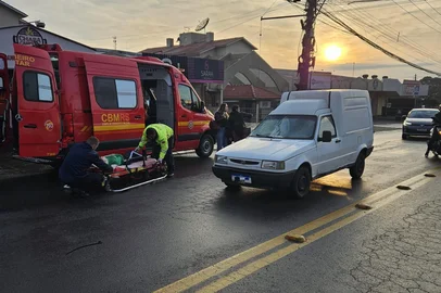Menina de 12 anos fica ferida após ser atropelada em Bento Gonçalves.<!-- NICAID(16052061) -->