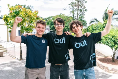 Alunos do JPSul irão para a China participar de olimpíada<!-- NICAID(16177948) -->