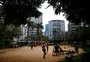 Praça considerada a primeira sustentável de Porto Alegre foi revitalizada com doações de vizinhos