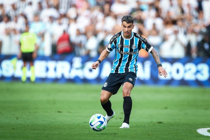 “Ficou distante ”, afirmou jornalista sobre negociação com Ferreira