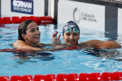 Gabrielle Roncatto e Maria Fernanda Costa, natação