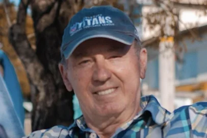 Vice-prefeito de Garibaldi entre 1993 e 1996, Luiz Antônio Possebon morreu no domingo (3) aos 76 anos. Ele faleceu em decorrência de complicações de uma leucemia, após cerca de uma semana internado em hospital de Caxias do Sul.<!-- NICAID(16093923) -->