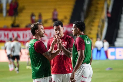Bressan e Wallace em jogo da Série B pelo CRB<!-- NICAID(16346340) -->