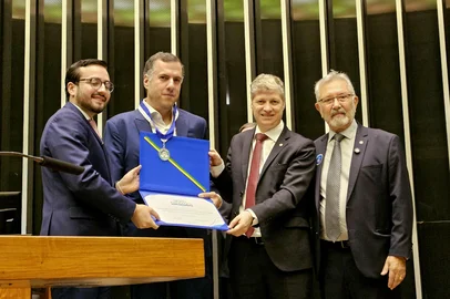 Ulbra recebe reconhecimento nacional por atuação na enchente<!-- NICAID(16061555) -->