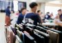 Orientação e aparelhos guardados: como escolas de Caxias têm lidado com a lei que restringe o uso do celular