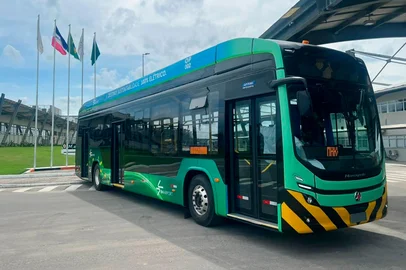 Ônibus 100% elétrico Attivi Integral da Marcopolo. <!-- NICAID(16195507) -->