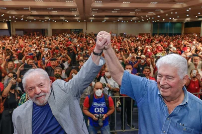 18.03.2022 â LULA EM CURITIBA - Lula participa de ato de filiação de Roberto Requião ao PT. Foto: Ricardo Stuckert/Flickr/Lula Oficial/Divulgação<!-- NICAID(15046278) -->