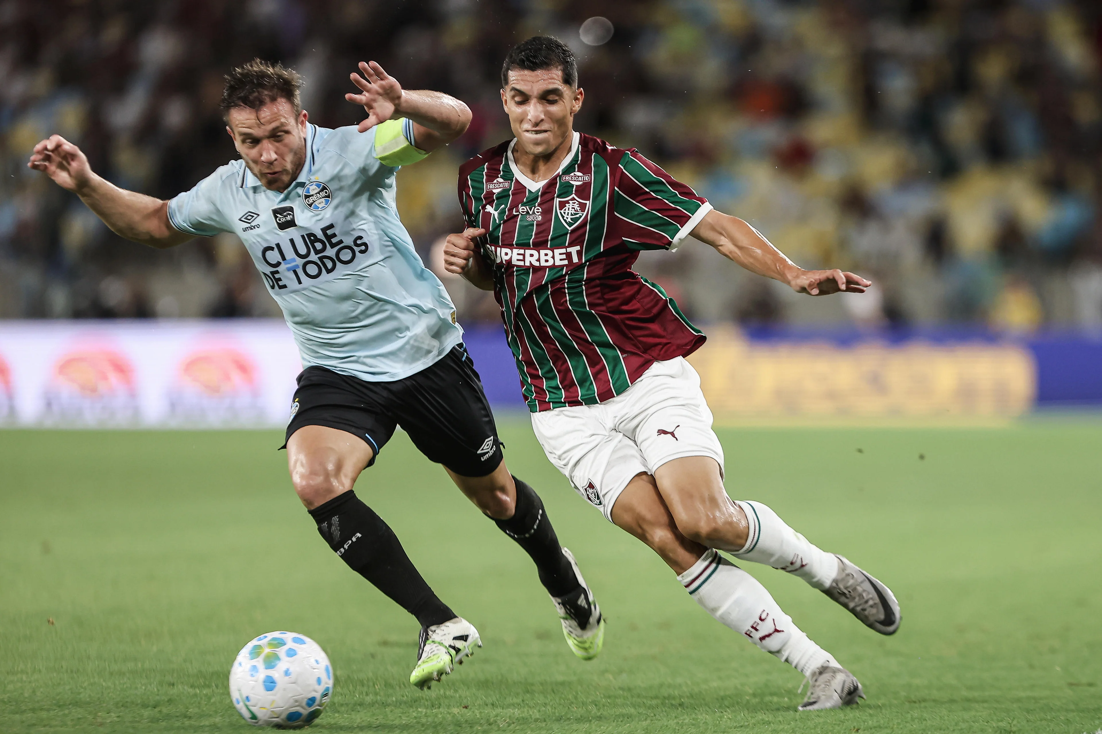 LUCAS MERÇON/FLUMINENSE F.C.