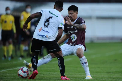 CAXIAS DO SUL, RS, BRASIL (10/10/2021)Ser Caxias X ABC pelas quartas de final da Série D do Campeonato Brasileiro no Estádio Centenário em Caxias do Sul (Antonio Valiente/Agência RBS)<!-- NICAID(14911929) -->