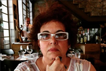 Morreu nesta quinta-feira (24), no Rio de Janeiro, a atriz Lucia Alves, aos 76 anos. A artista enfrenta desde 2022 um câncer no pâncreas, que estava em  estágio avançado. A informação foi confirmada por parentes da artista, de acordo com o g1.A atriz, conhecida como a índia Potira da novela Irmãos Coragem, foi internada em estado grave no Centro de Terapia Intensiva (CTI) da Casa de Saúde São José, na zona sul do Rio de Janeiro, na última segunda-feira (14). Ela foi internada após passar mal no último domingo.<!-- NICAID(16023824) -->