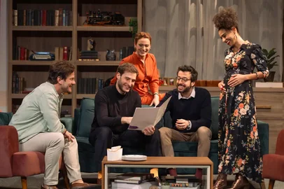 Percorrendo uma história que reflete a dificuldade de escuta em nossas relações mais íntimas, a comédia O Nome do Bebê, da dupla francesa Matthieu Delaporte e Alexandre de la Patellière, realizará apresentações em Caxias do Sul, nos dias 18 e 19 de julho, no Teatro Murialdo<!-- NICAID(16073362) -->