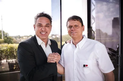 Ezequiel Lemos / Divulgação São Paulo, 10/11/2025. Luciano Zucco (PL-RS) e o governador de São Paulo Tarcísio Gomes de Freitas. Foto: Ezequiel Lemos / Divulgação<!-- NICAID(16164551) -->