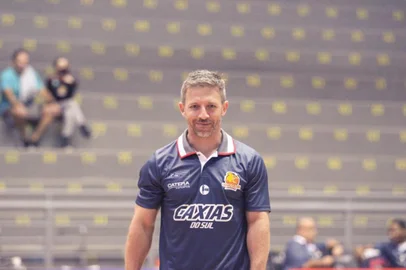 rafael plein integrará o grupo do Brasil que disputará a segunda fase das eliminatórias da Copa do Mundo de 2023 e a AmeriCup em 2022<!-- NICAID(15173893) -->