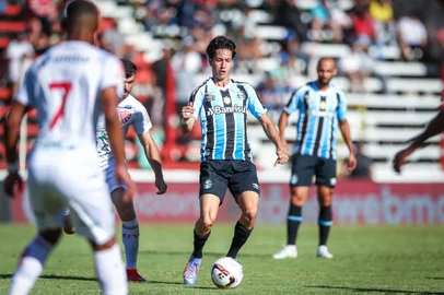 Gremio x Sao LuizGrêmio empata em 0 a 0 com o São Luiz, em Ijuí, no 19 de Outubro, pelo Campeonato Gaúcho. Na foto, Ganriel Silva. Lucas Uebel/Grêmio/DivulgaçãoEditoria: SPOLocal: IjuiIndexador: Lucas UebelSecao: futebolFonte: Gremio.netFotógrafo: Gremio x Sao Luiz<!-- NICAID(15353812) -->