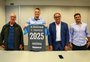 Gabriel Chapecó renova contrato com o Grêmio