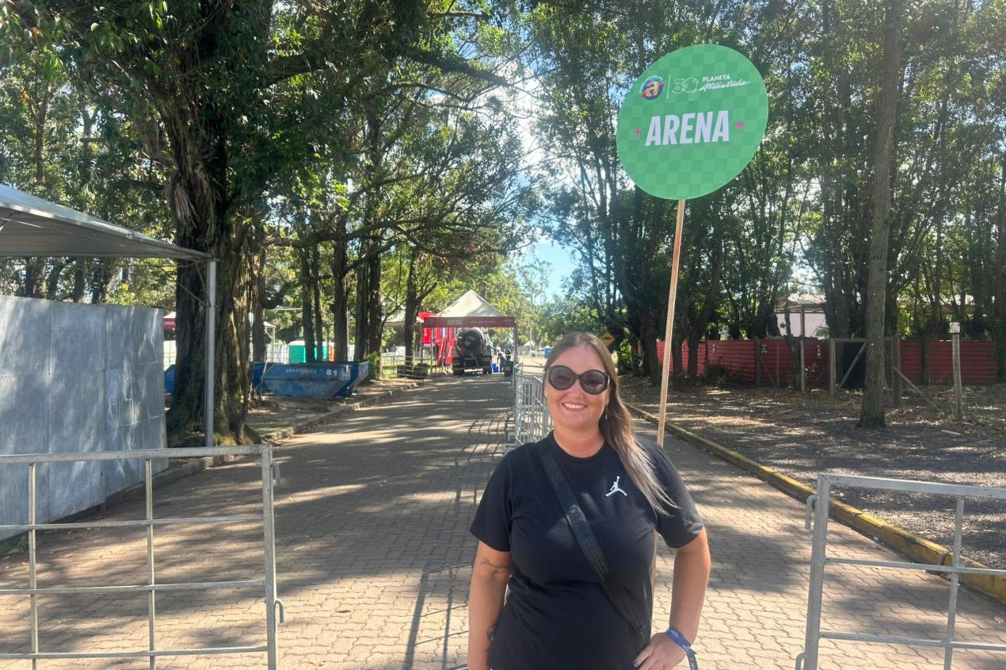 "Fiquei at&eacute; o final e j&aacute; voltei pra fila": primeiros planet&aacute;rios chegam horas antes da abertura dos port&otilde;es na Saba