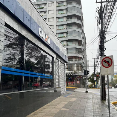 Sindicato dos Bancários de Caxias do Sul e Região aprovaram greve nas agências da Caixa Econômica Federal a partir de segunda-feira (14). Movimento faz parte da greve nacional pela renegociação salarial.<!-- NICAID(16364607) -->