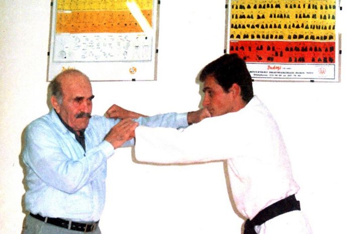 Divulgação / Livro 'Krav Maga – O Legado de Imi Lichtenfeld' Divulgação / Livro 'Krav Maga – O Legado de Imi Lichtenfeld'