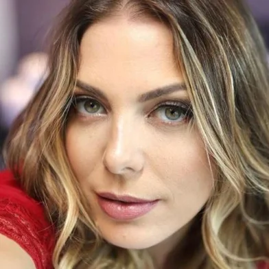 Sheila Mello conta experiência com sexo tântrico: "Descoberta e empoderamento"<!-- NICAID(15357372) -->