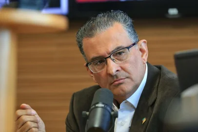 PORTO ALEGRE, RS, BRASIL, 17/09/2018 - Jairo Jorge, candidato ao governo do estado. (FOTOGRAFO: JÚLIO CORDEIRO / AGENCIA RBS)<!-- NICAID(13743163) -->