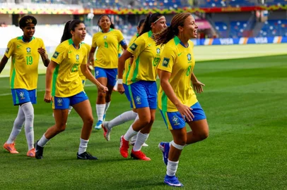 Luciana Vermell / CBF/Divulgação seleção brasileira feminina sub-20 na disputa da copa do mundo feminina sub-20 <!-- NICAID(16361179) -->