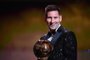 Paris Saint-Germain's Argentine forward Lionel Messi reacts after being awarded the the Ballon d'Or award during the 2021 Ballon d'Or France Football award ceremony at the Theatre du Chatelet in Paris on November 29, 2021. (Photo by FRANCK FIFE / AFP)Editoria: SPOLocal: ParisIndexador: FRANCK FIFESecao: soccerFonte: AFPFotógrafo: STF<!-- NICAID(14954257) -->
