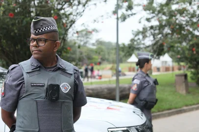 Governo do RS marca novo teste de câmeras para fardas de policiais. Dispositivos da Advanta serão avaliados em 26 de março<!-- NICAID(15702484) -->