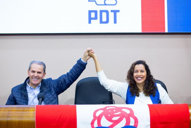 Candidato a vice-prefeito, Alceu Barbosa Velho (PDT), e candidata à prefeita, Denise Pessôa (PT).<!-- NICAID(15740897) -->