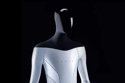 Tesla Bot<!-- NICAID(14868632) -->