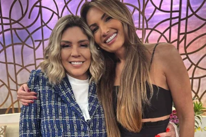 Cantora Simony no "Encontro"<!-- NICAID(15398741) -->