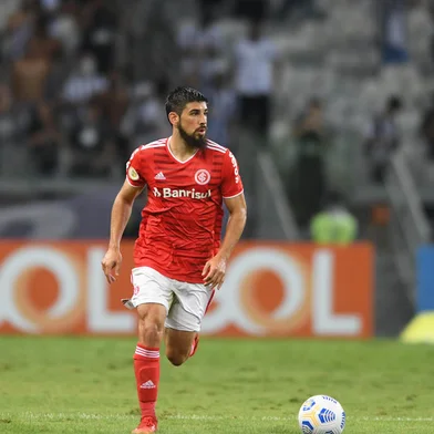 O zagueiro Bruno Méndez em jogo do Inter contra o Atlético-MG no Mineirão, válido pelo Brasileirão 2021.<!-- NICAID(14915581) -->